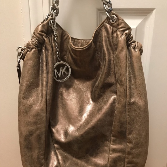 Michael Kors Metallic purse - Picture 2 of 3